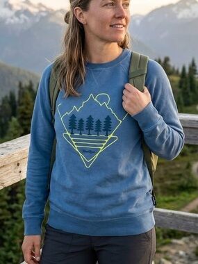 Wind River Crewneck Sweater Graphic Sweatshirt Mountains Trees Sun Hiking